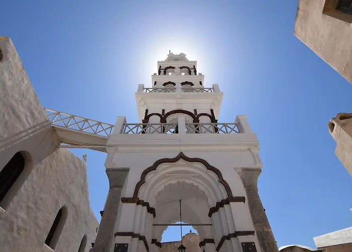 Tousa's Bridal House * Emporio (Santorini)